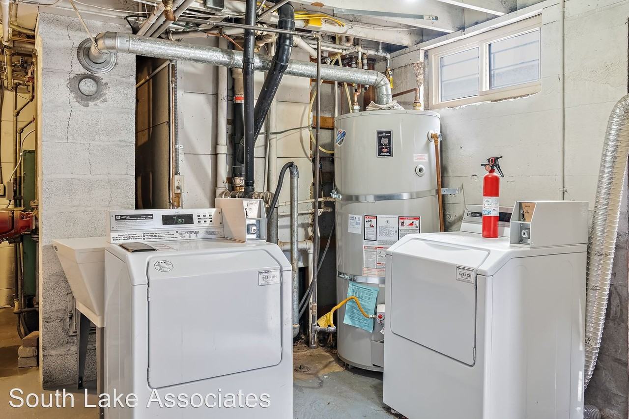 321 Boston Street - Photo 3 of 21
