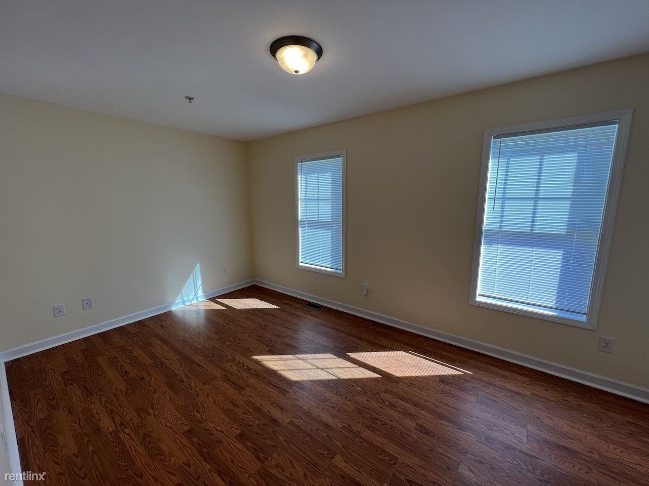 1612 Cherry St - Photo 2 of 25