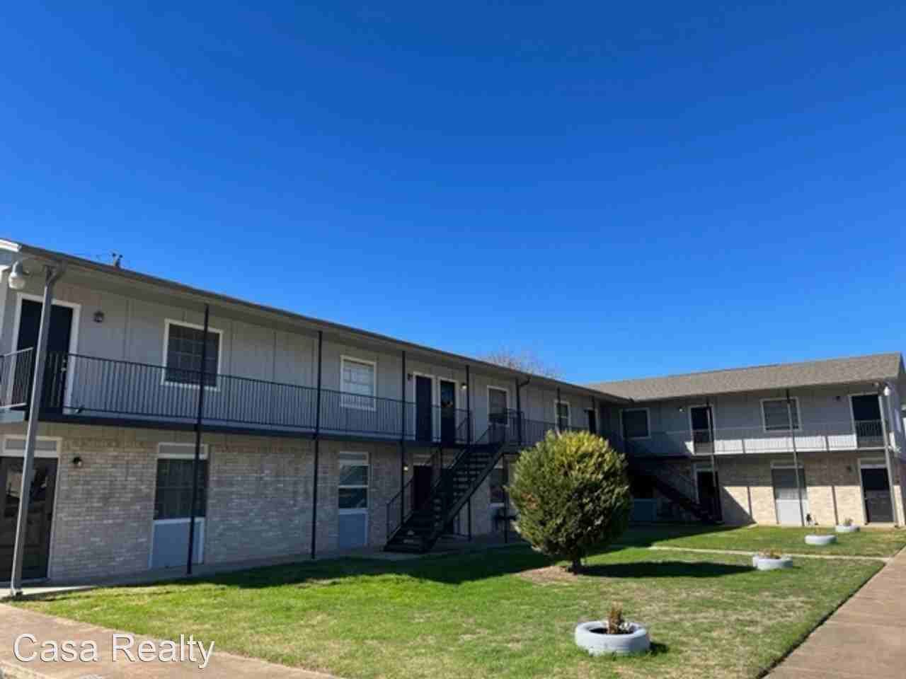 1409 Bundrant Drive - Photo 2 of 12