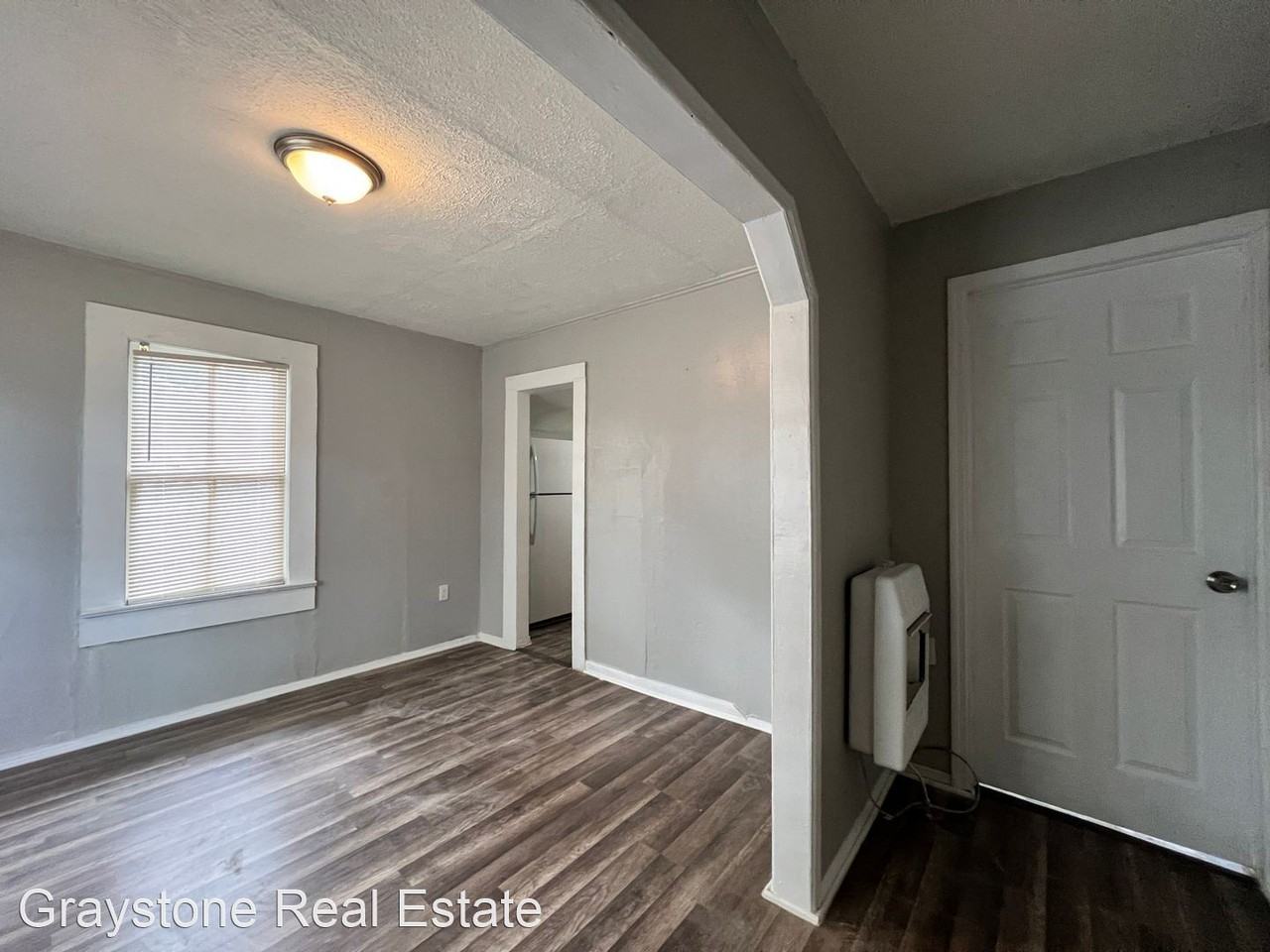 5433 Leaming Ave - Photo 2 of 11