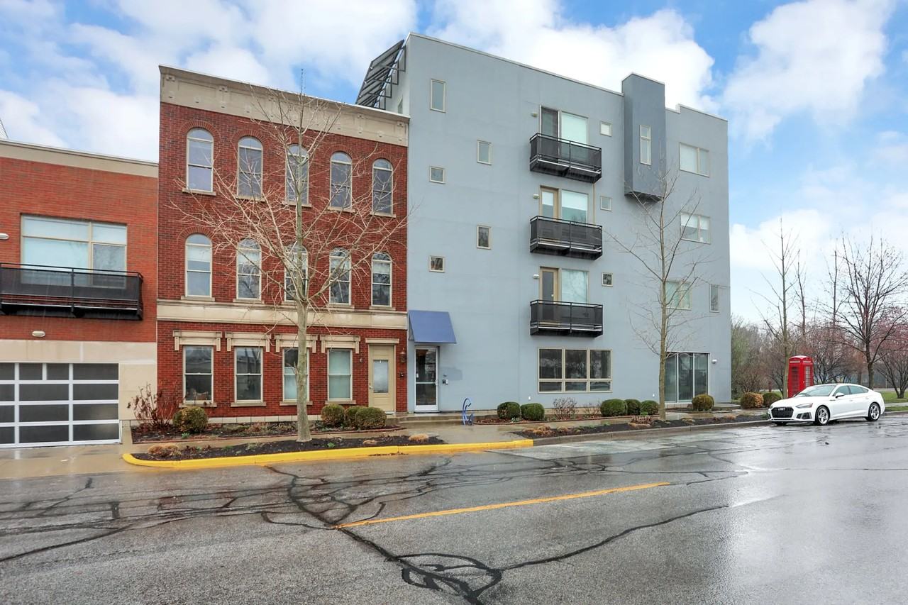 1030 Jackson St - Photo 2 of 42