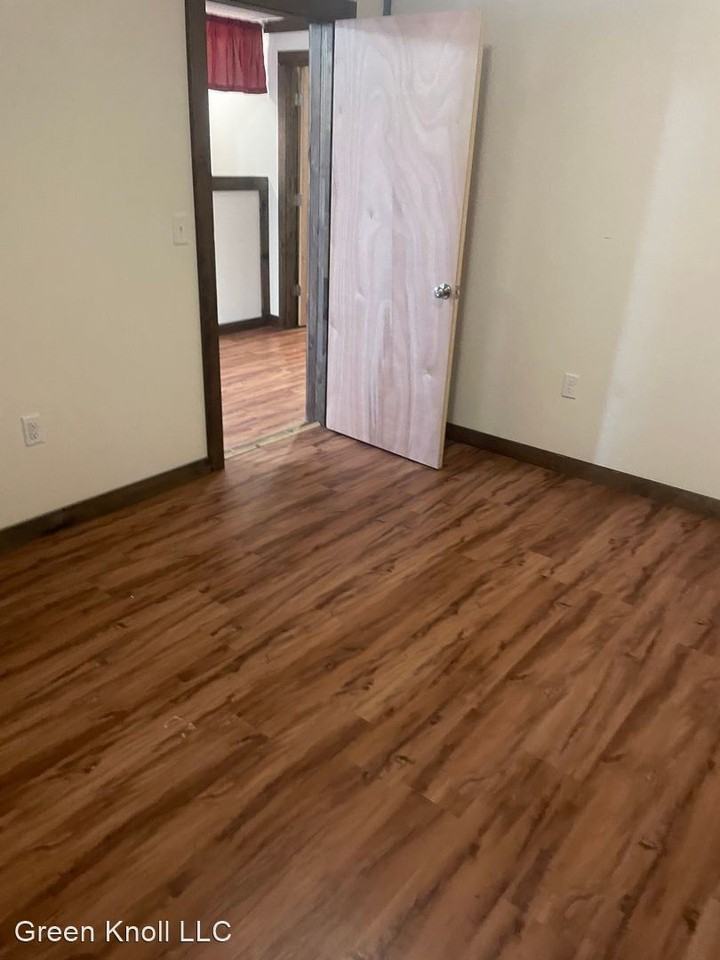 3182 Franklin Street - Photo 2 of 5