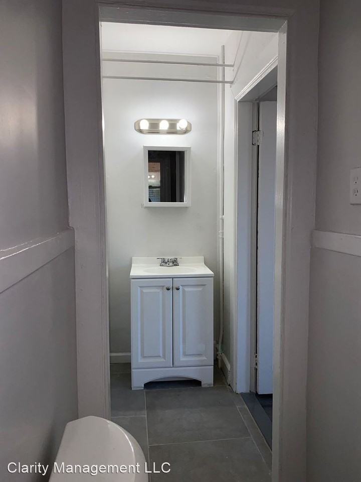 515-519 Jane St - Photo 2 of 9