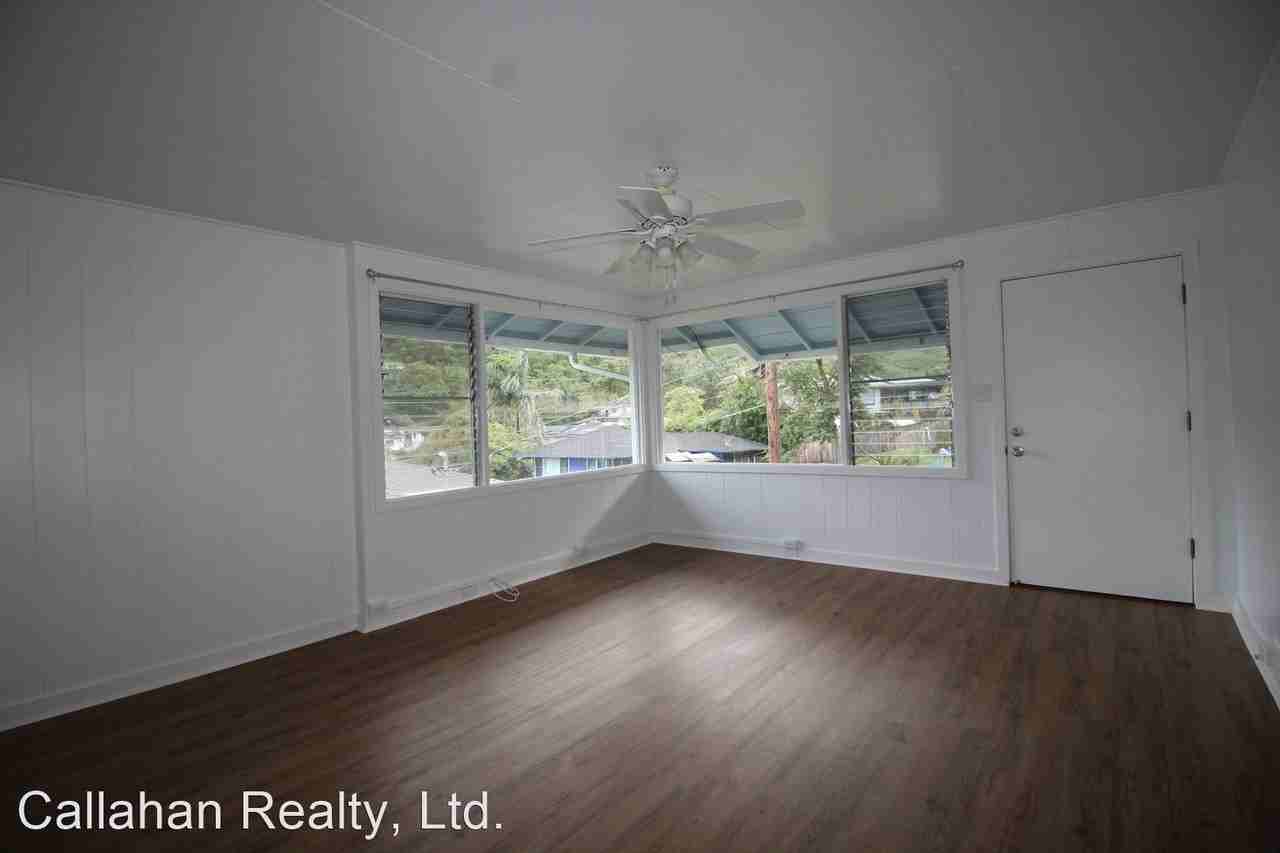 1585 Noe St - Photo 2 of 25