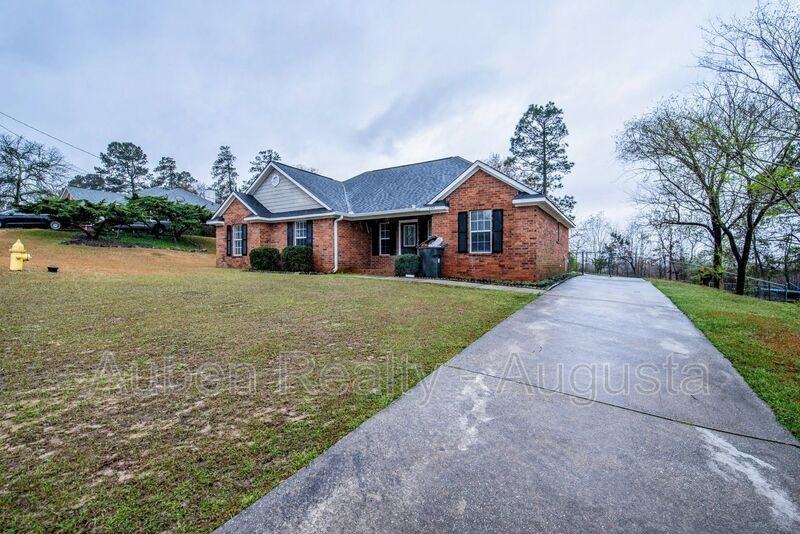 4309 Wild Rose Dr - Photo 3 of 39