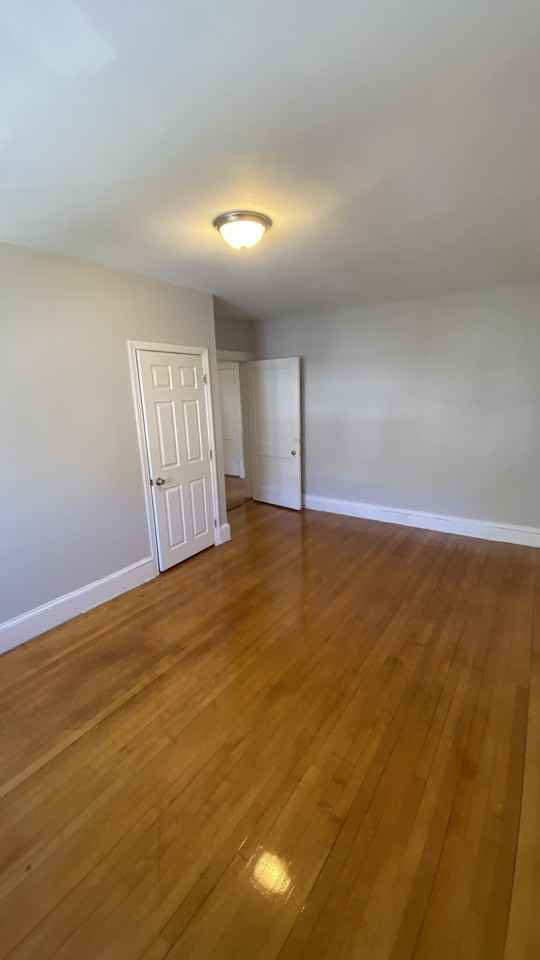 142 Davis Ave #3 - Photo 3 of 25