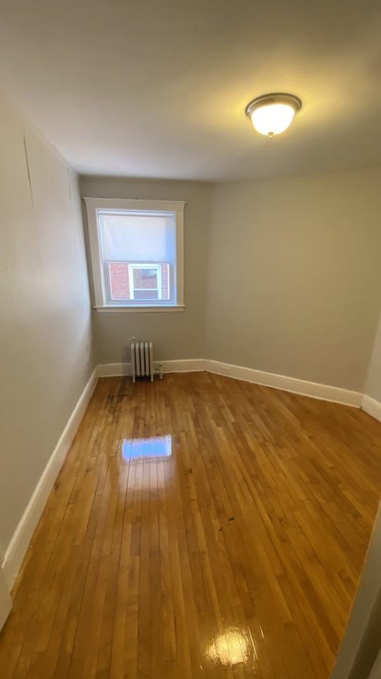142 Davis Ave #3 - Photo 6 of 25