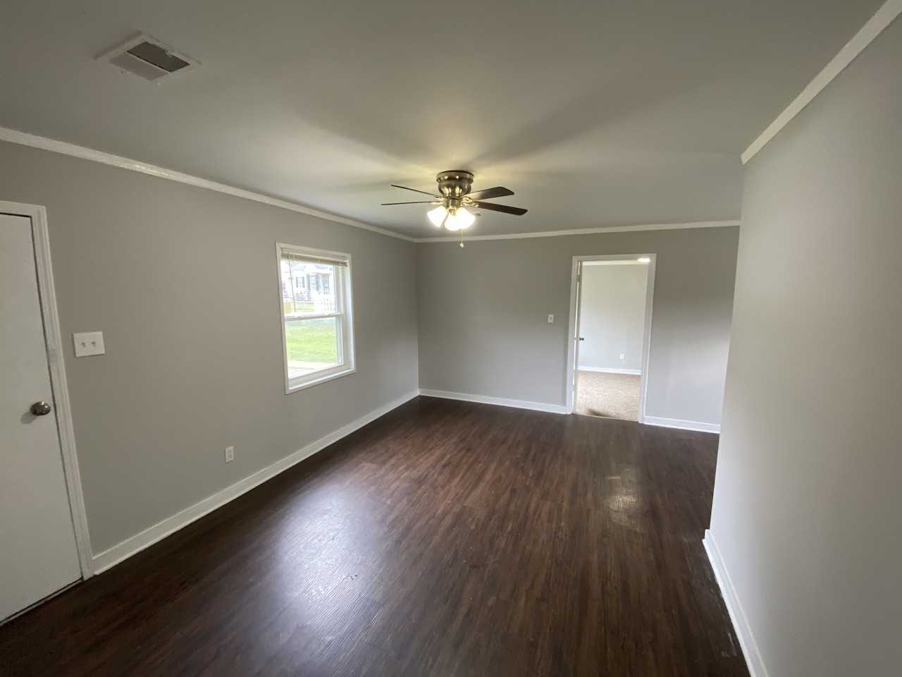 3717 Deerwood Cv - Photo 2 of 9