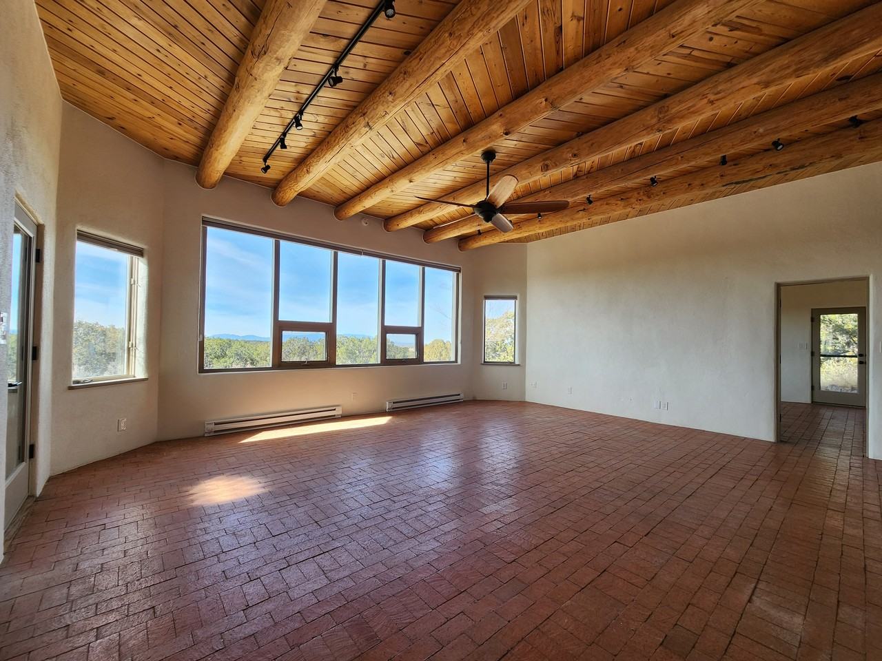 132 Vaquero Rd - Photo 2 of 19