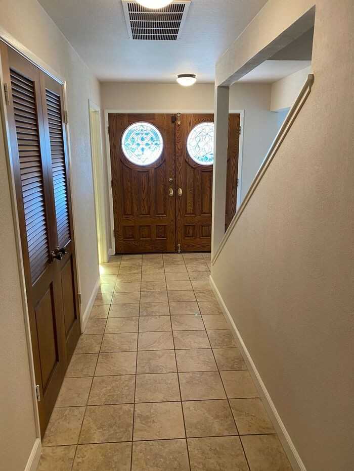 42718 Weigand Ct - Photo 2 of 20