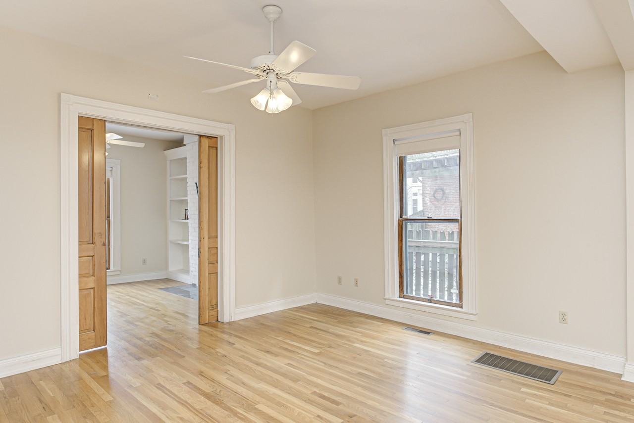 237 East Saint Joseph Street - Photo 6 of 23