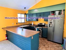 featured image of 1576 Burland Dr #1