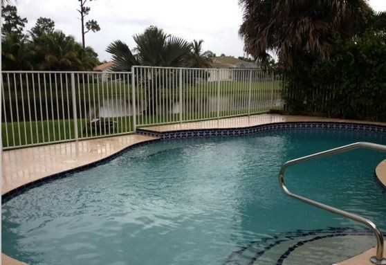 15775 Cypress Creek Ln - Photo 3 of 6