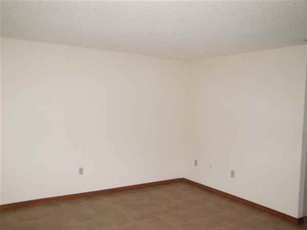 Citrus Square Apartments - Photo 3 of 9