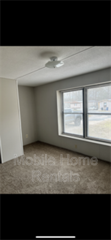 2035 Athena Rd - Photo 3 of 6