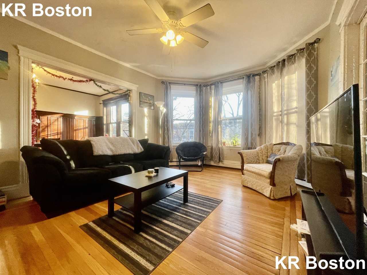 Euston St #3 - Photo 3 of 29