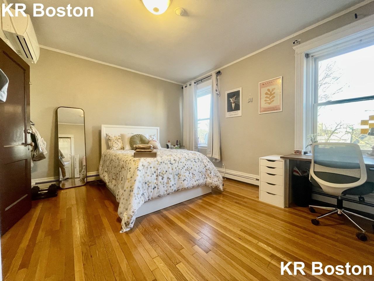 Euston St #3 - Photo 4 of 29