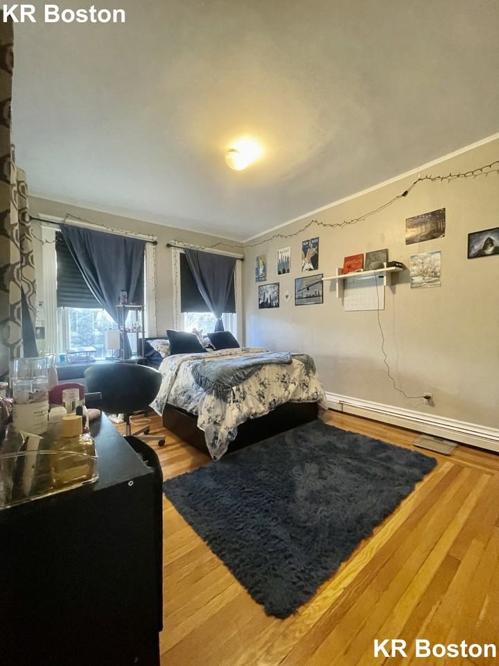 Euston St #3 - Photo 6 of 29