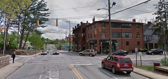 289 E Chestnut St #7 - Photo 2 of 8