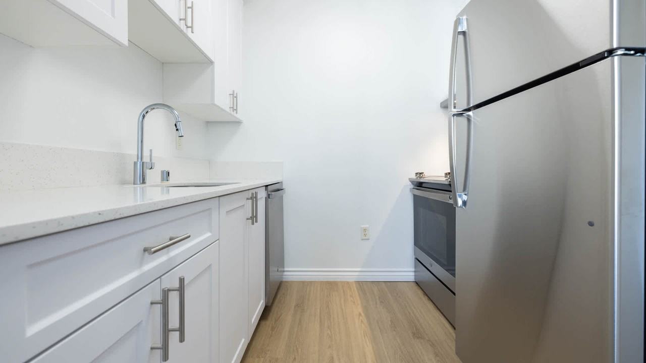 Vintage at 425 Broadway - Photo 7 of 26