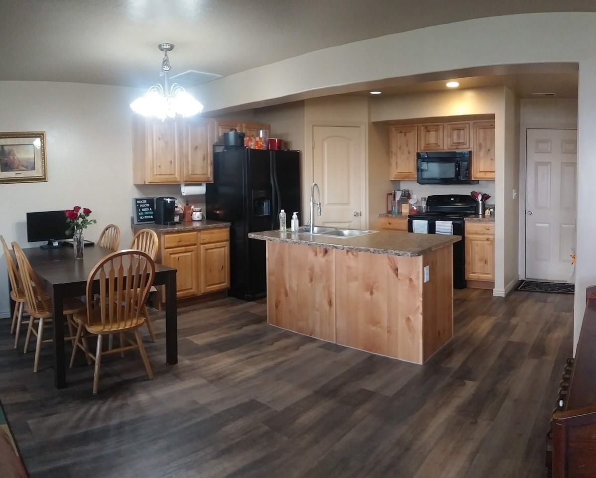 1843 E 160 S #1 - Photo 3 of 12