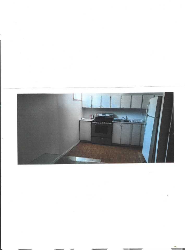 876 Liverpool Rd - Photo 3 of 5