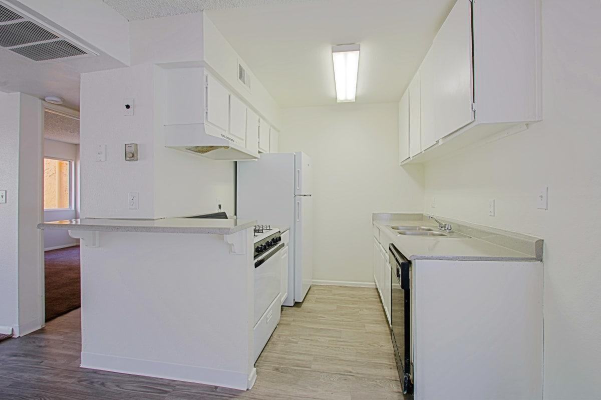 1717 W Glendale Ave - Photo 2 of 23