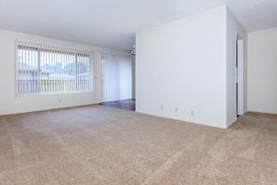 301 W Vineyard Ave - Photo 1 of 1