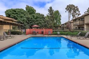 featured image of 301 W Vineyard Ave