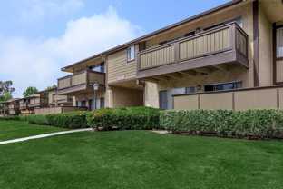 301 W Vineyard Ave - Photo 1 of 1