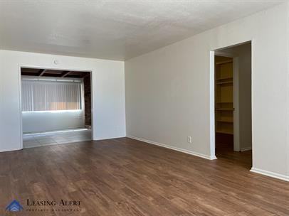 1140 W Avenue H - Photo 2 of 22