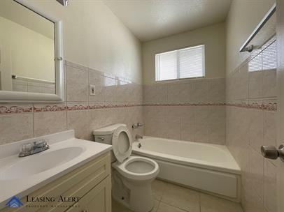 1140 W Avenue H - Photo 3 of 22