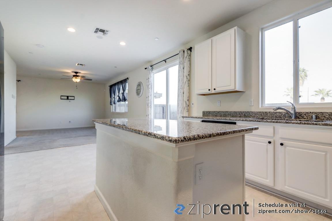 1172 S Clover Ave - Photo 3 of 18