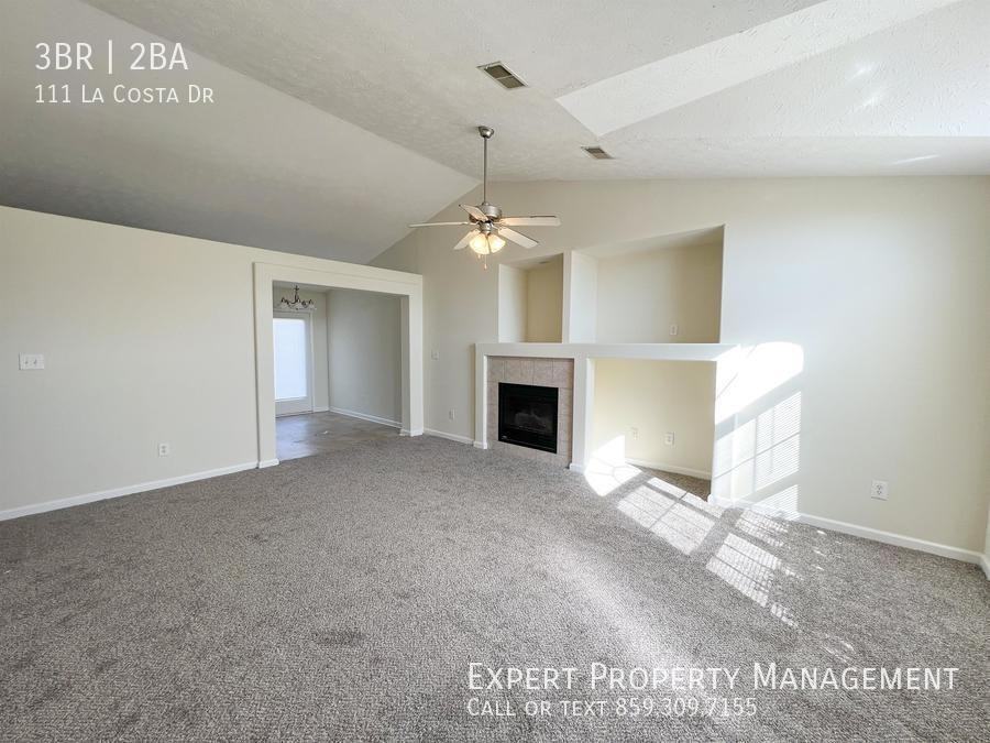 111 La Costa Dr - Photo 3 of 13