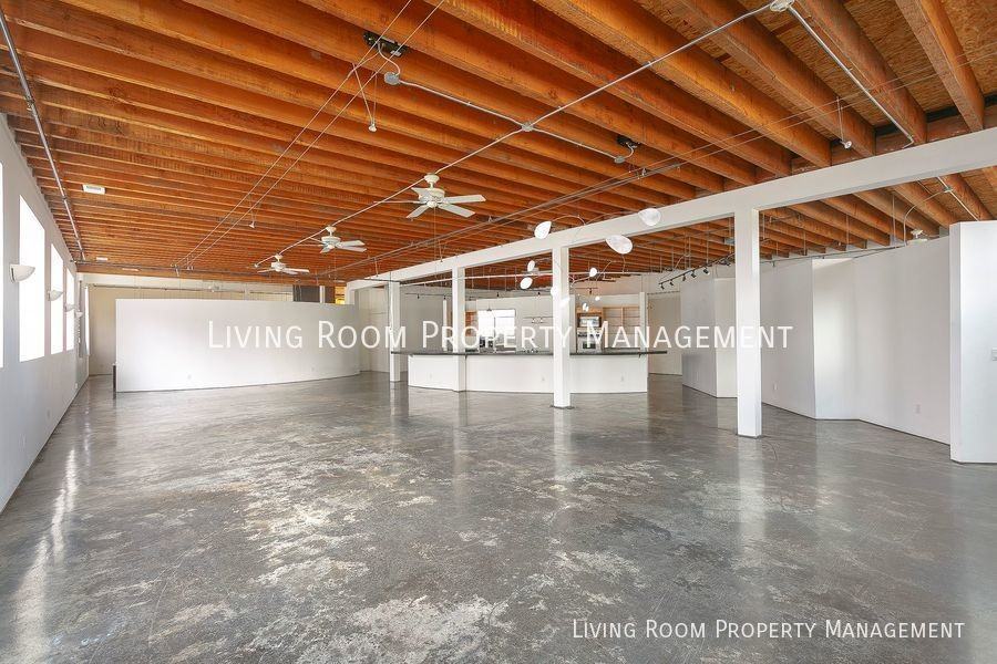 1600 Se Division St - Photo 2 of 15