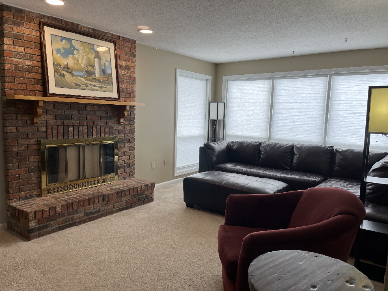 559 Malletts Bay Ave - Photo 3 of 23