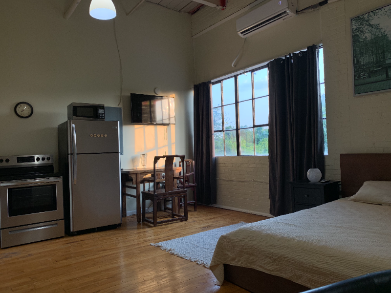 1415 Kemper St - Photo 2 of 16