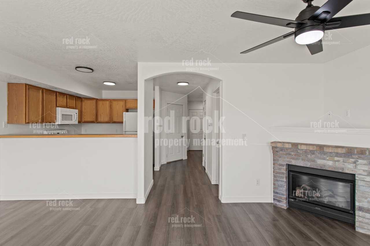 4935 N Jasmine Ln #1 - Photo 3 of 18