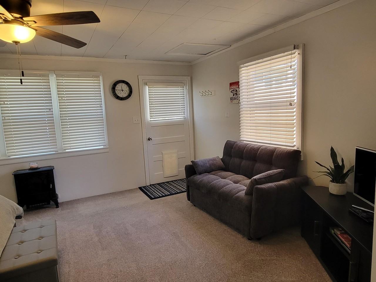 112 Main St - Photo 2 of 13