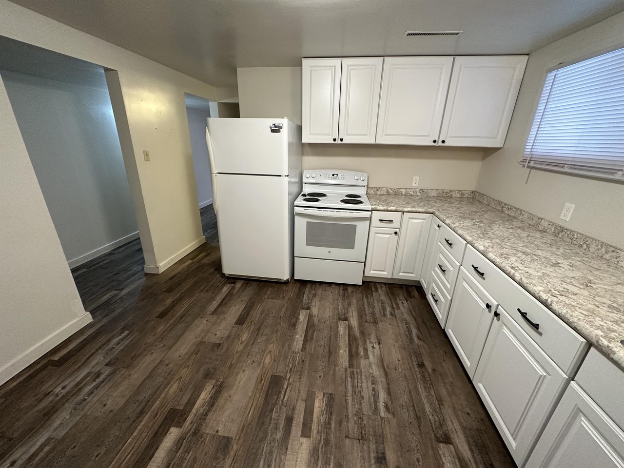 1106 35th St S Lowr - Photo 6 of 12