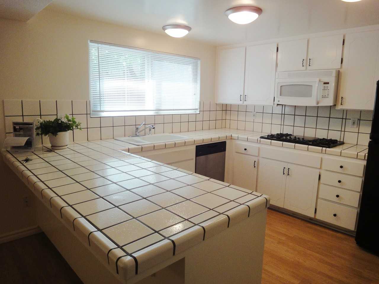 54 Salvatore Dr - Photo 2 of 23