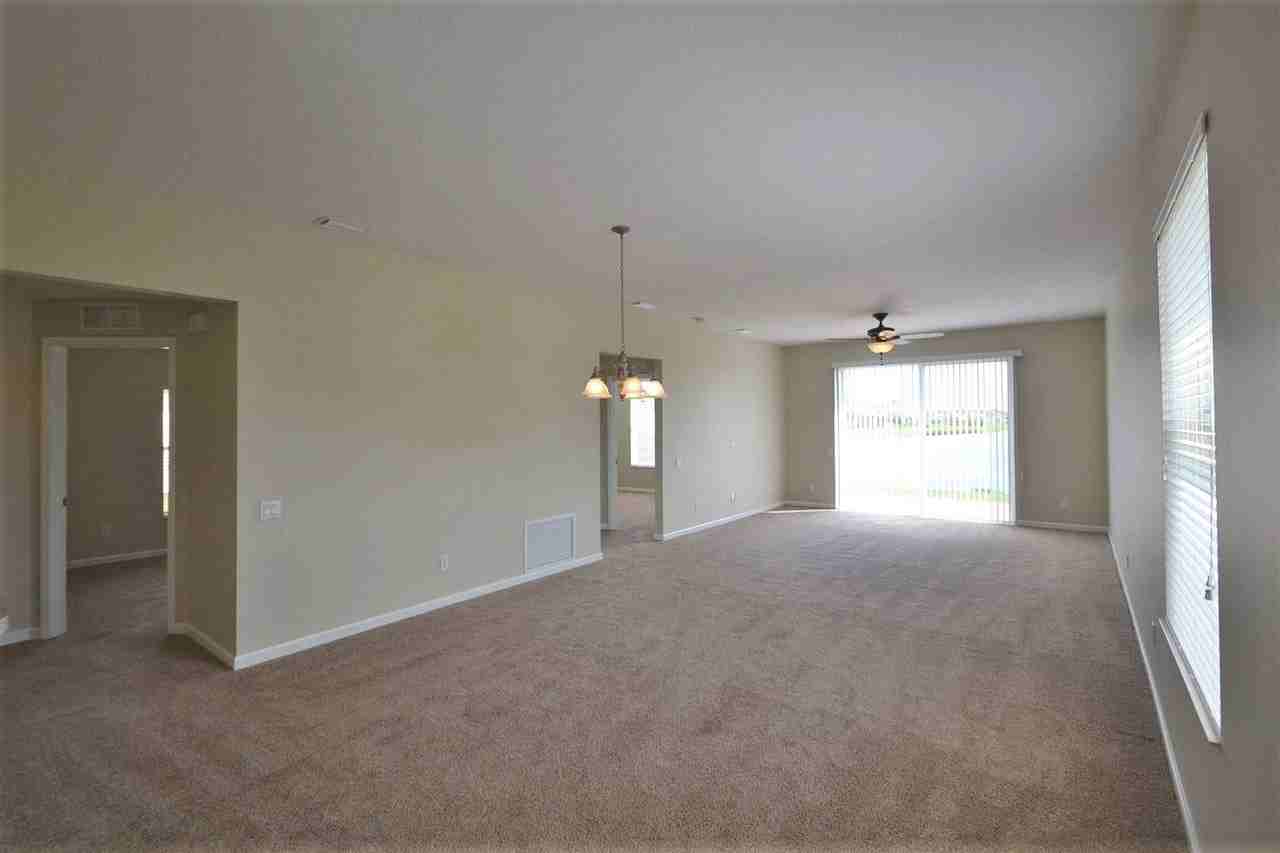 5102 99th Ave E - Photo 3 of 10
