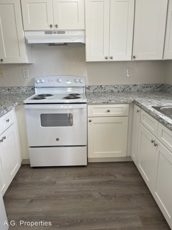 Laurel Way/Ceylon Court 6010 Laurel Way/Ceylon Court, West Palm Beach, FL 33415 Apartment