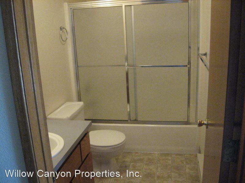 37 NE 8th Street - Photo 2 of 6