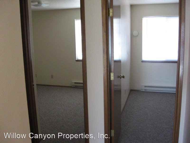 37 NE 8th Street - Photo 3 of 6