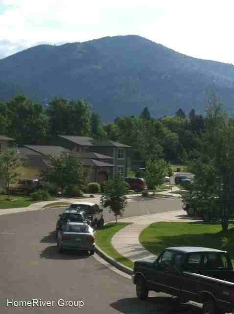 929 Discovery Way - Photo 2 of 14