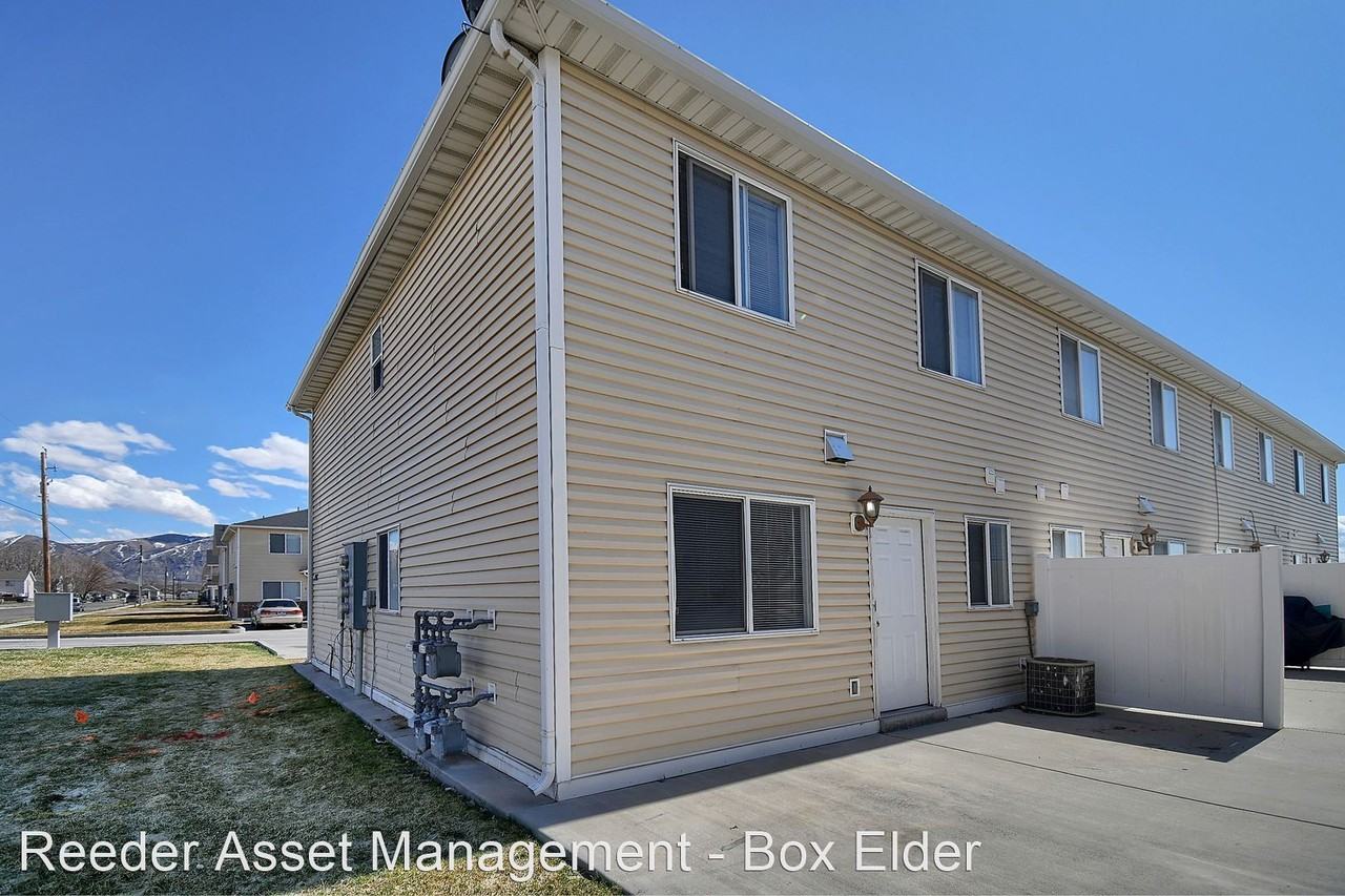 751 West 350 North - Photo 2 of 16