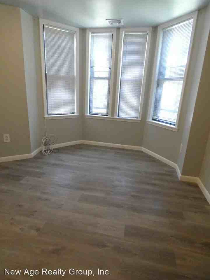 3741 Lancaster Ave - Photo 2 of 16