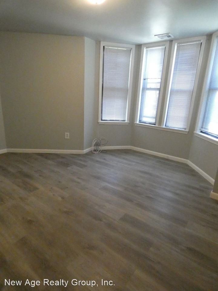 3741 Lancaster Ave - Photo 3 of 16