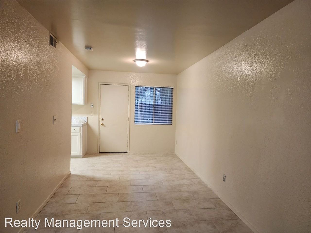 4202 White Lane - Photo 3 of 20